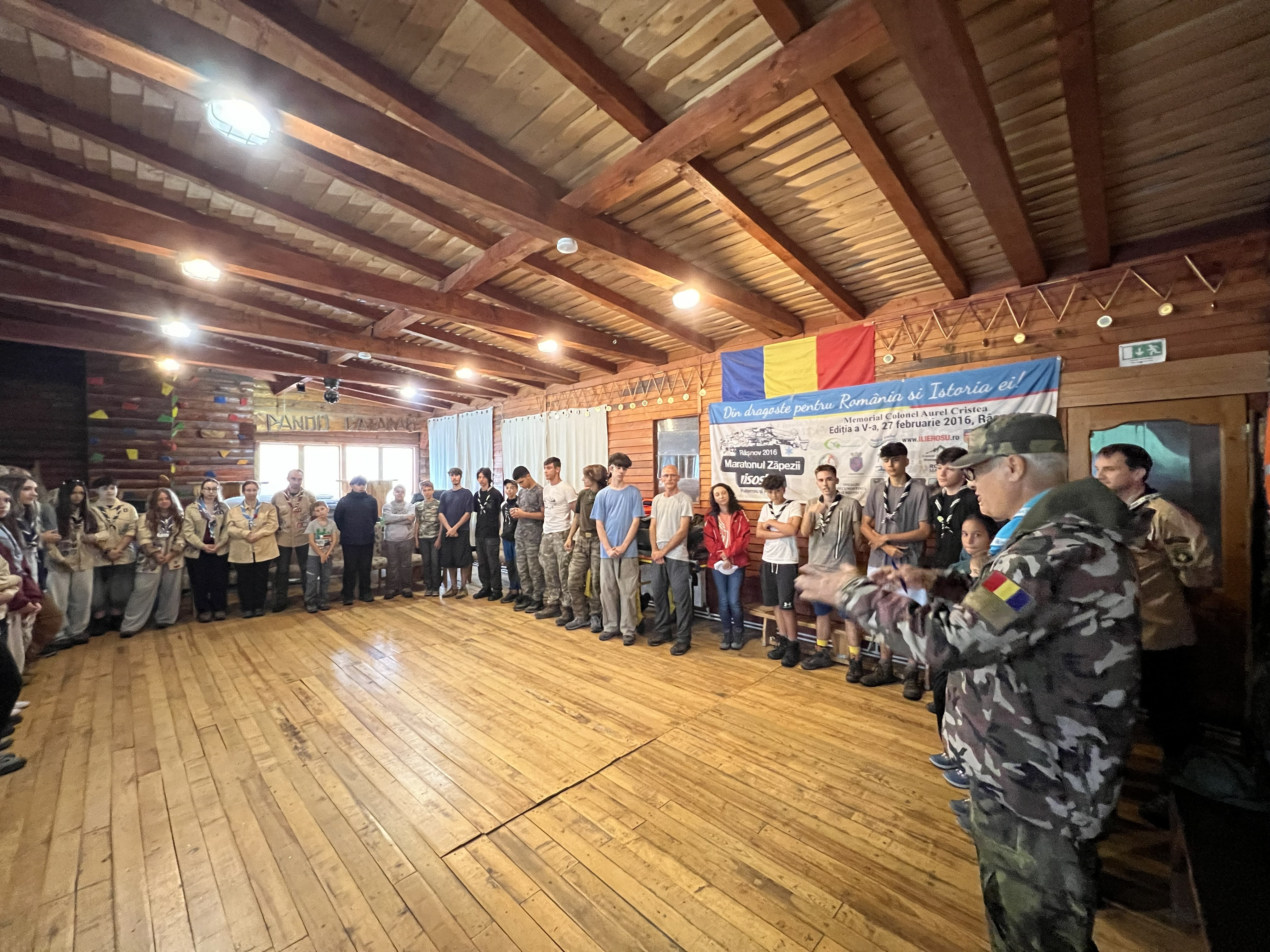 Tabăra de alpinism Zărnesti - Foto 1